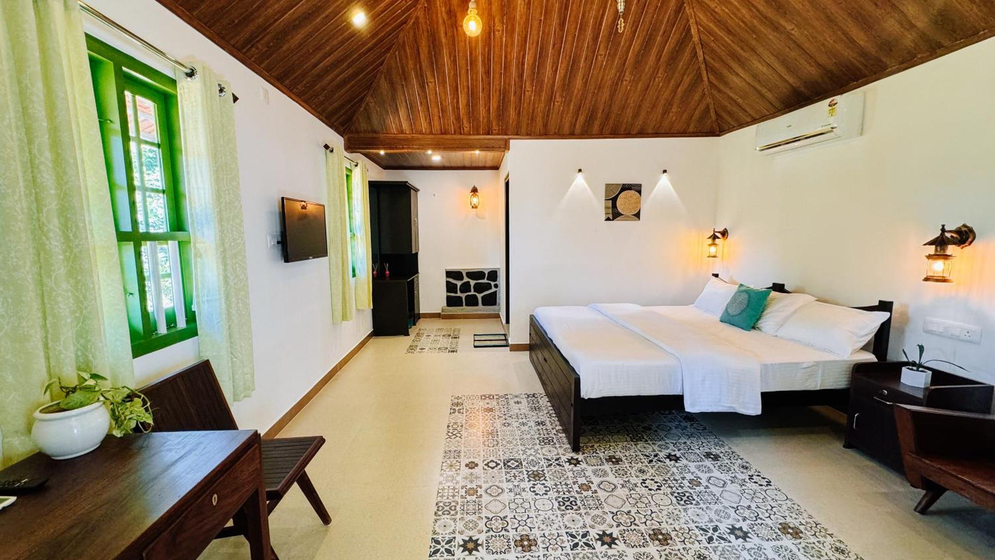 Calm Shack - 2 Bedroom-Boutique Farm Stay Муннар Экстерьер фото