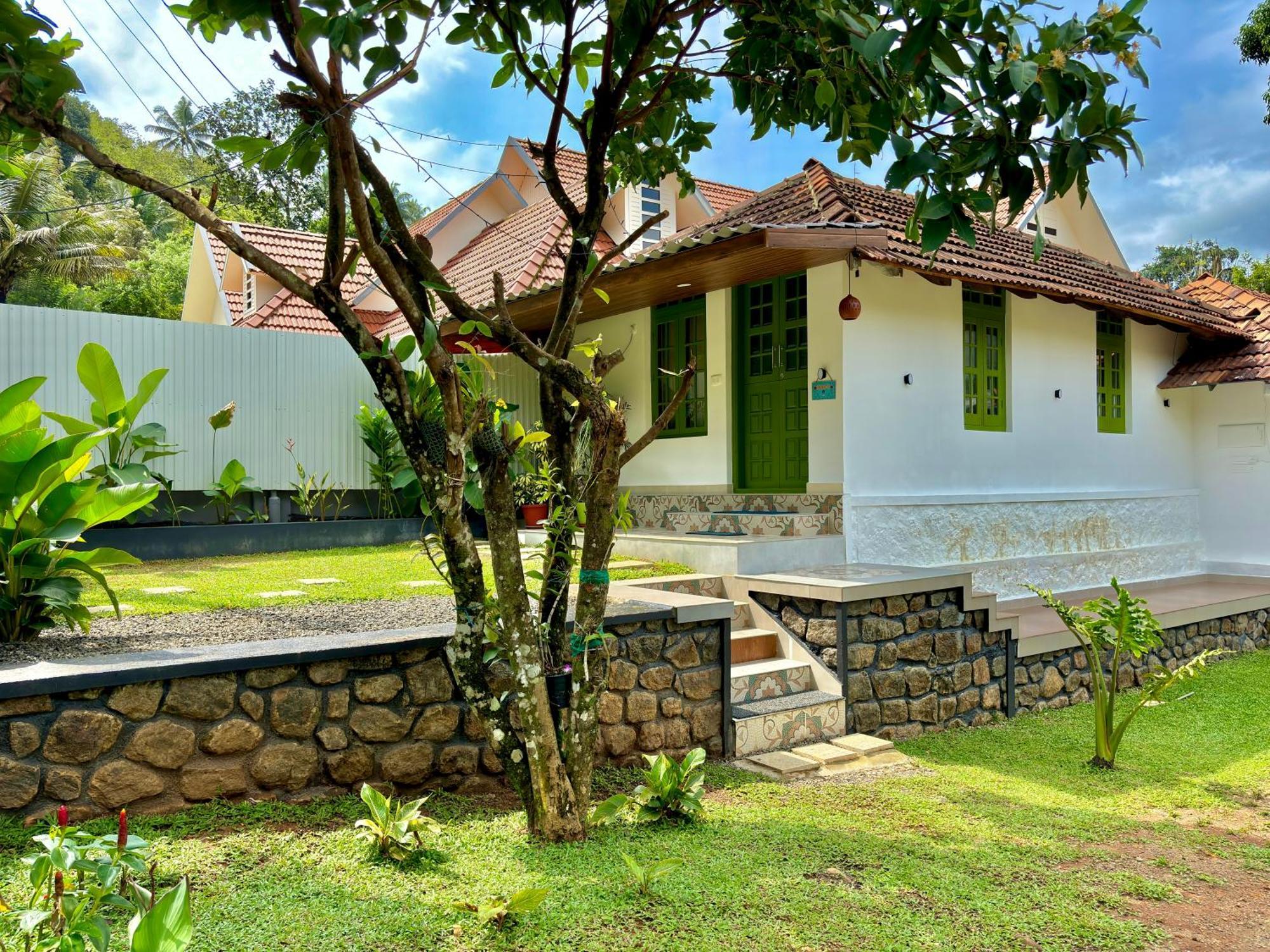Calm Shack - 2 Bedroom-Boutique Farm Stay Муннар Экстерьер фото